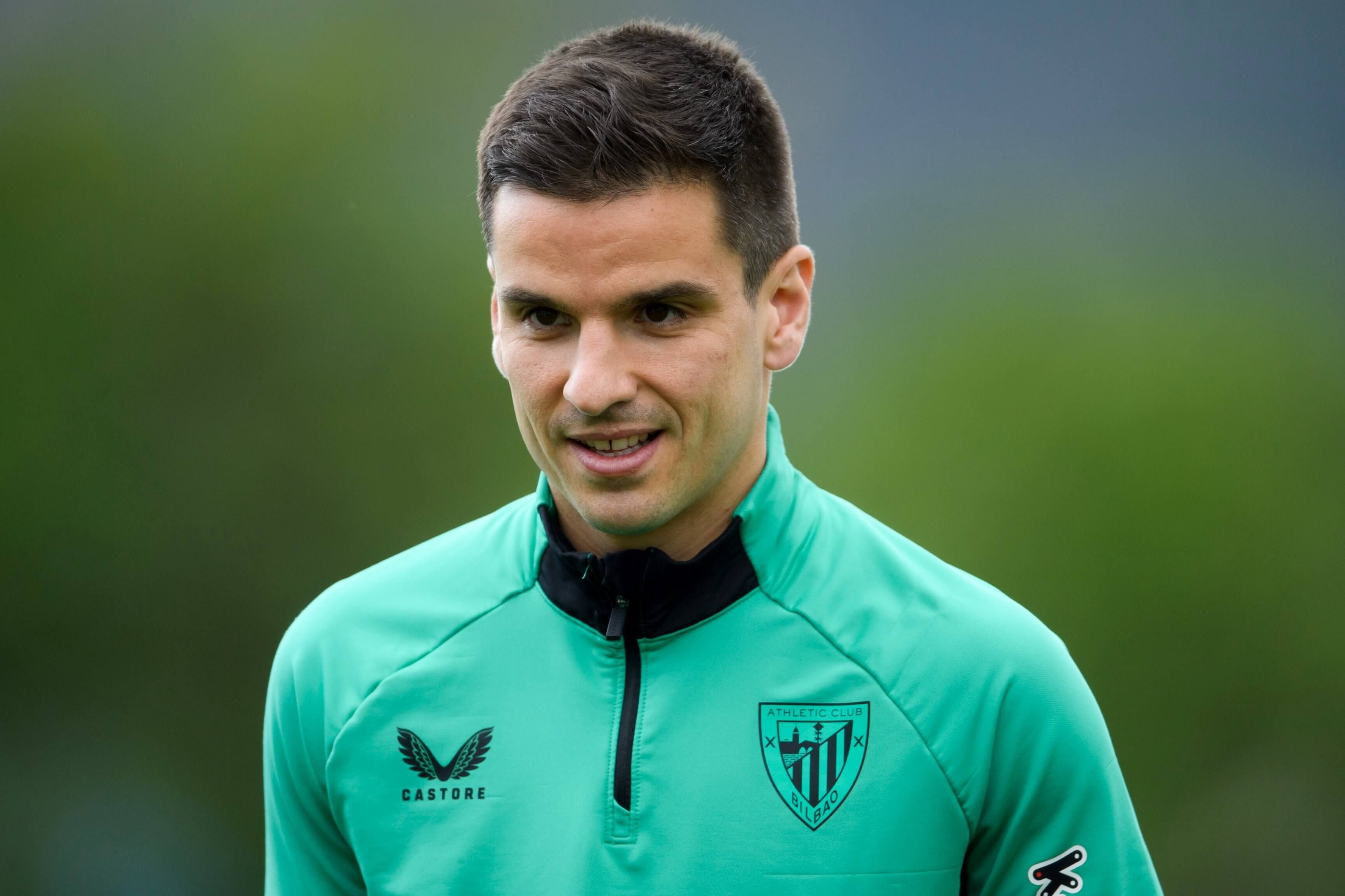  El 'jugón' Iñigo Ruiz de Galarreta entrenando en Lezama.