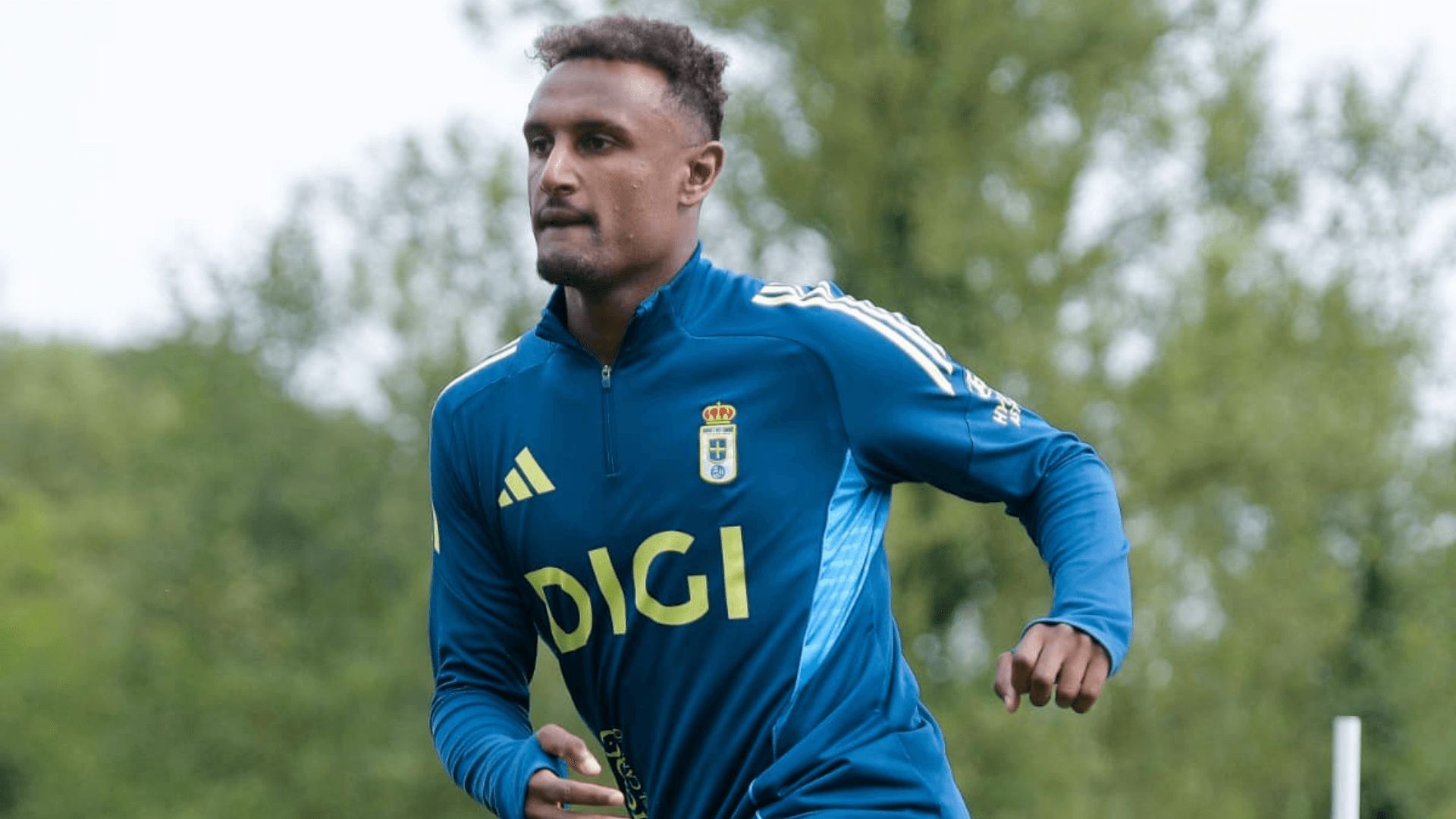  Haissem Hassan, en un entrenamiento del Oviedo esta temporada.