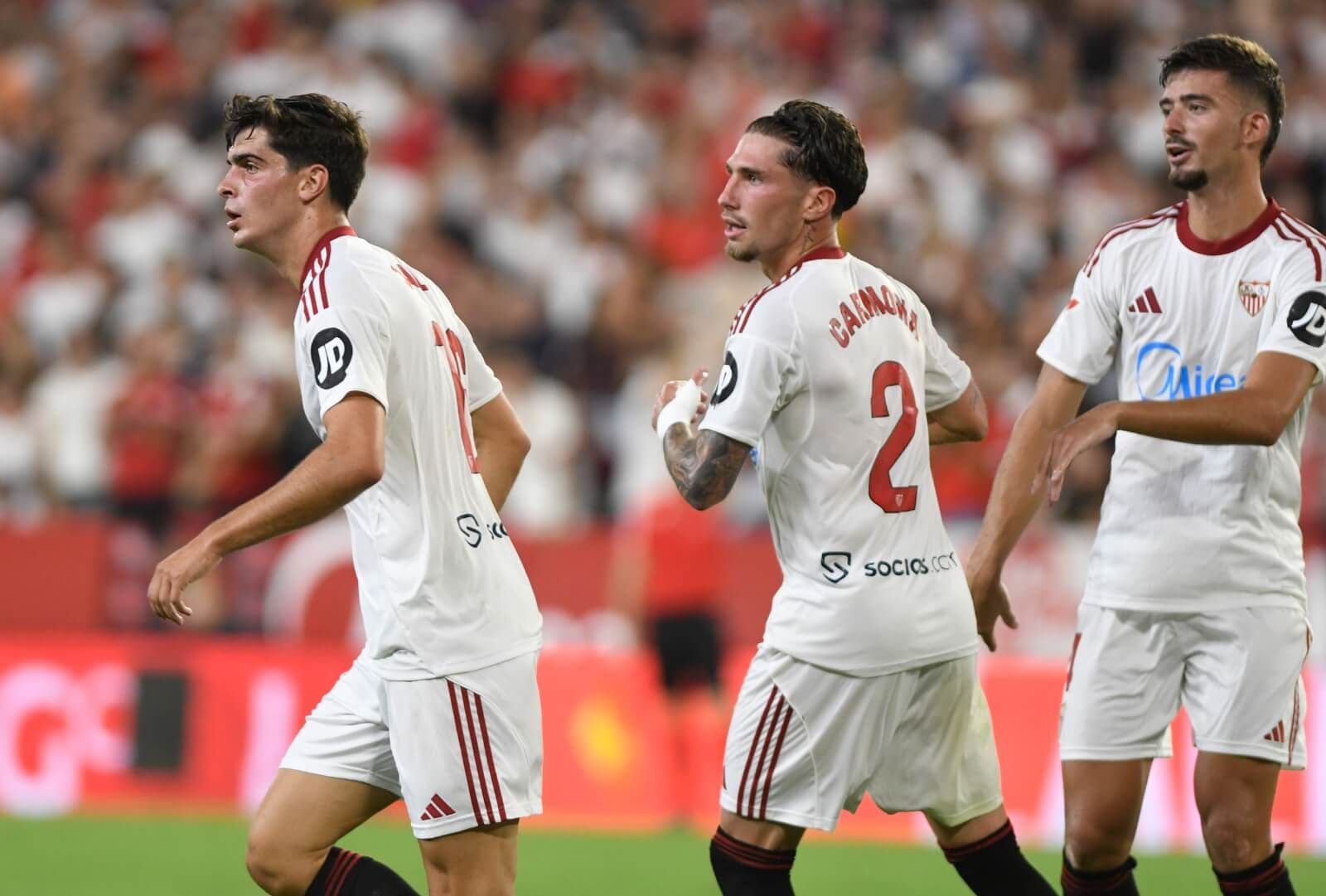  Juanlu, Carmona y Kike Salas, ante el Getafe.
