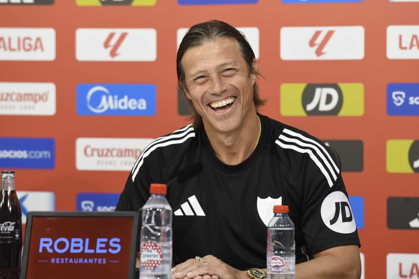 Matías Almeyda, durante la rueda de prensa.