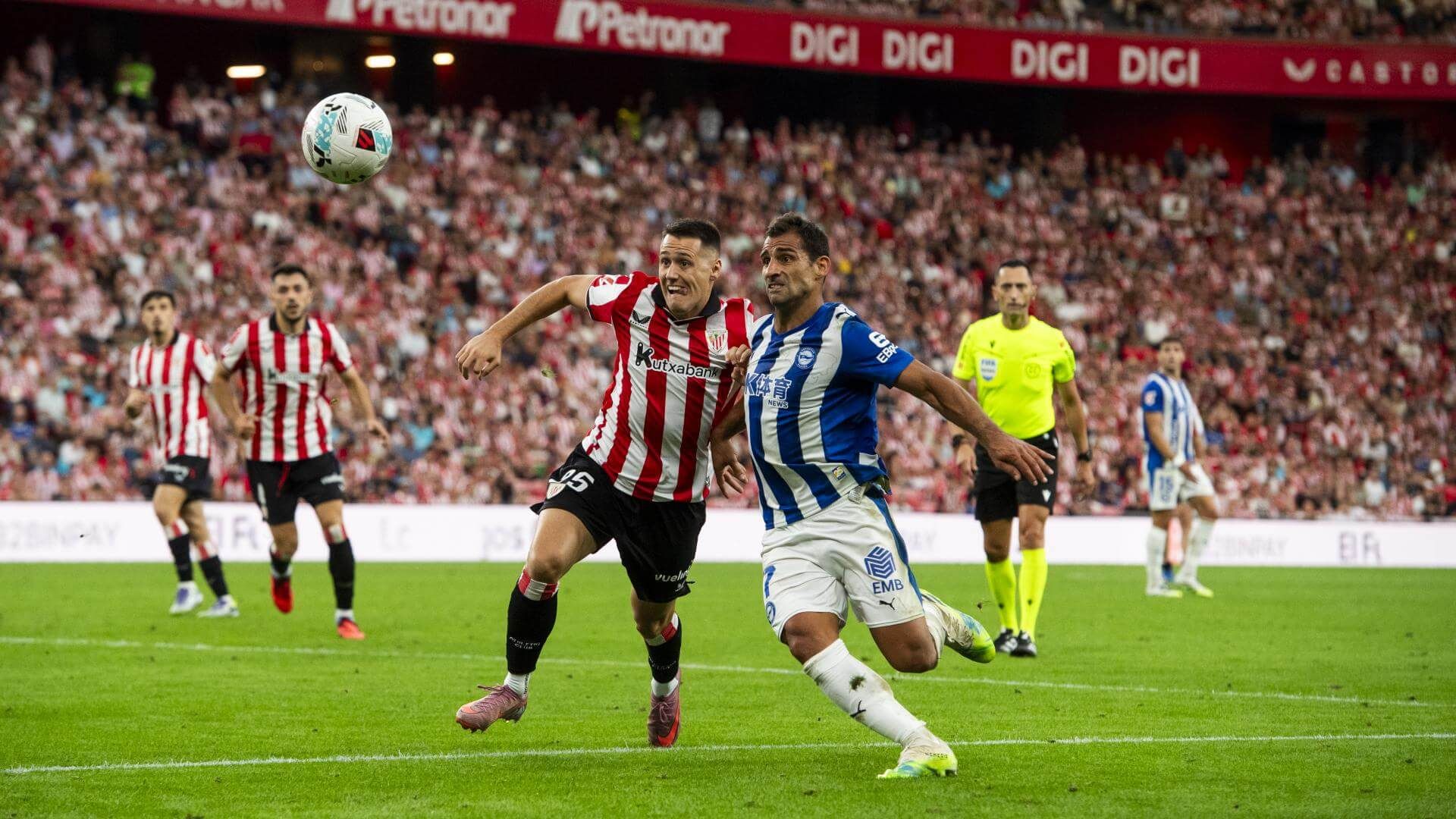  Debut oficial de Urko Izeta en LALIGA ante el Deportivo Alavés en San Mamés.