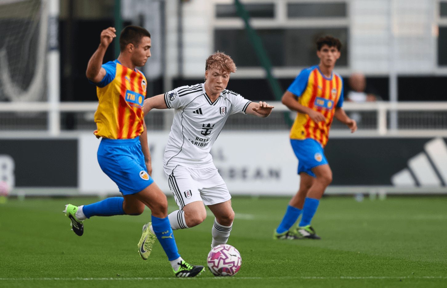  Javi Navarro fue expulsado en el VCF Mestalla