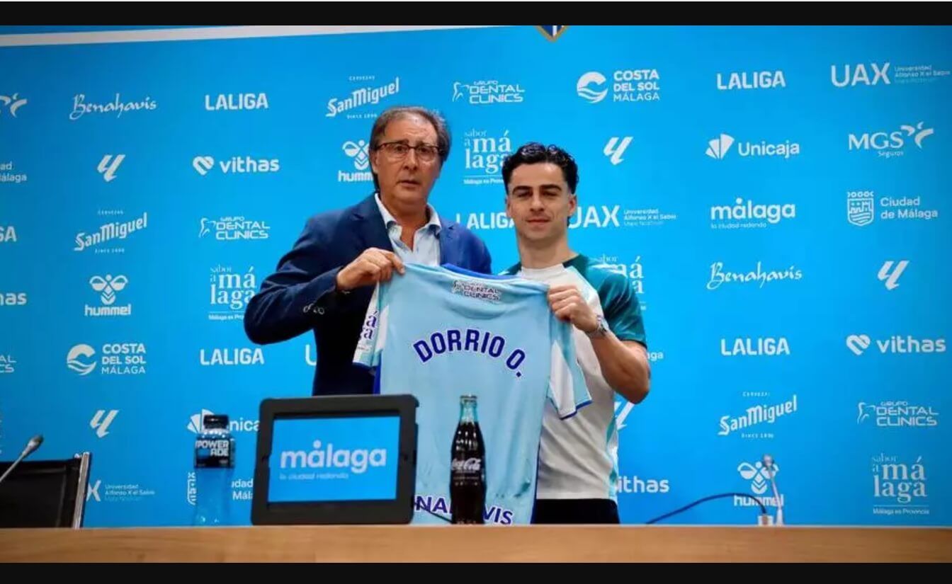  Josué Dorrio, durante su presentación con el Málaga.
