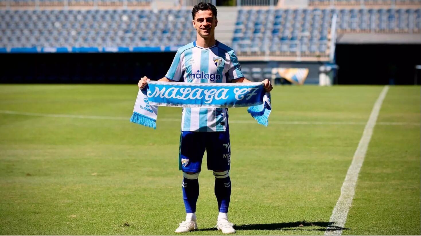  Josué Dorrio, durante su presentación con el Málaga.