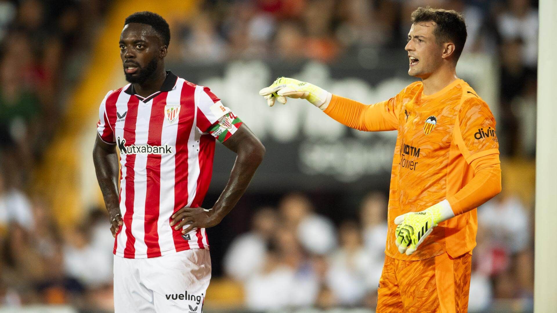 Iñaki Williams y Julen Agirrezabala en el partido de Mestalla (Foto: Athletic Club).