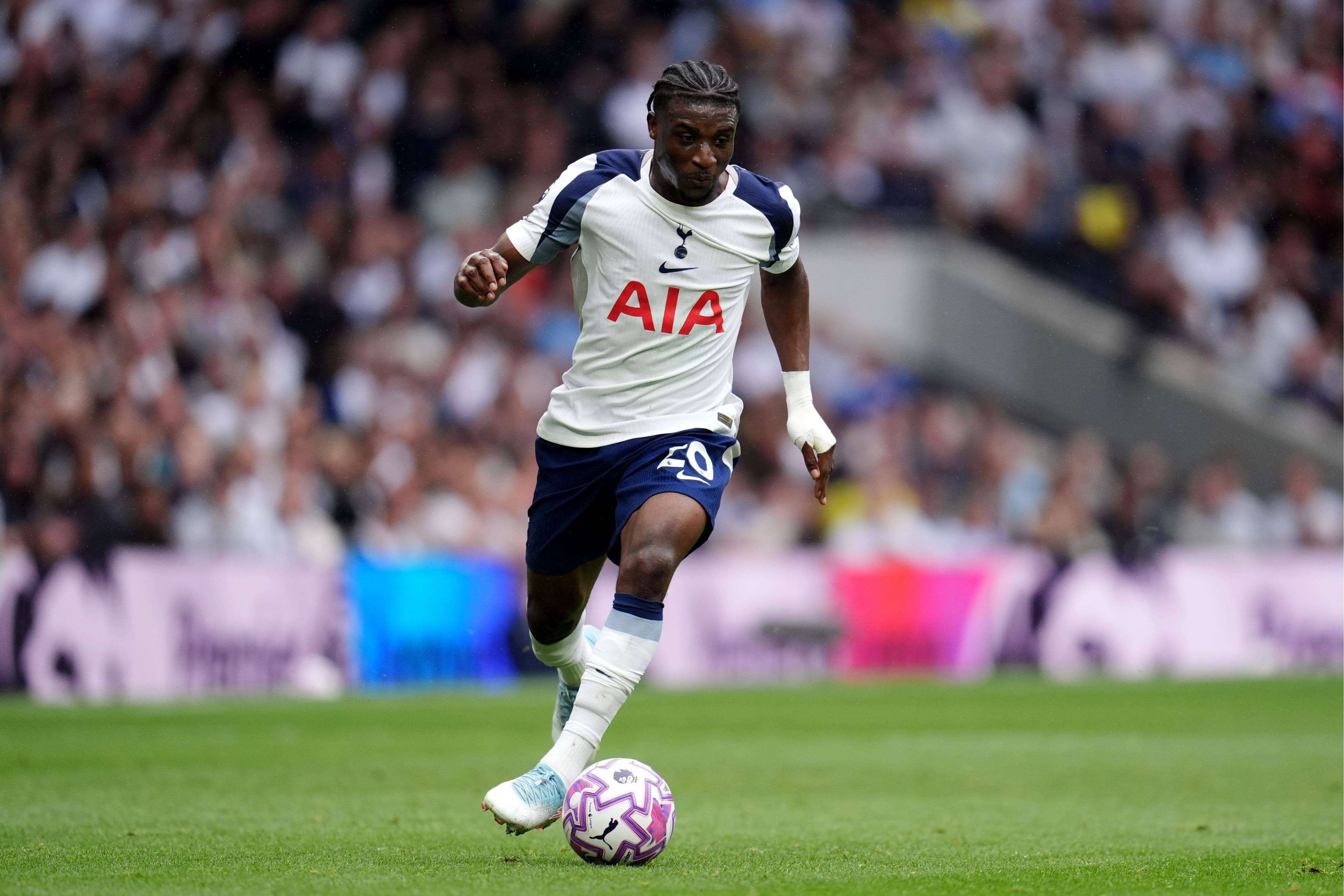 Kudus, exjugador del West Ham, en un partido con el Tottenham.