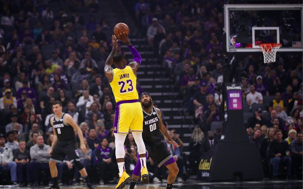  LeBron, durante el encuentro.