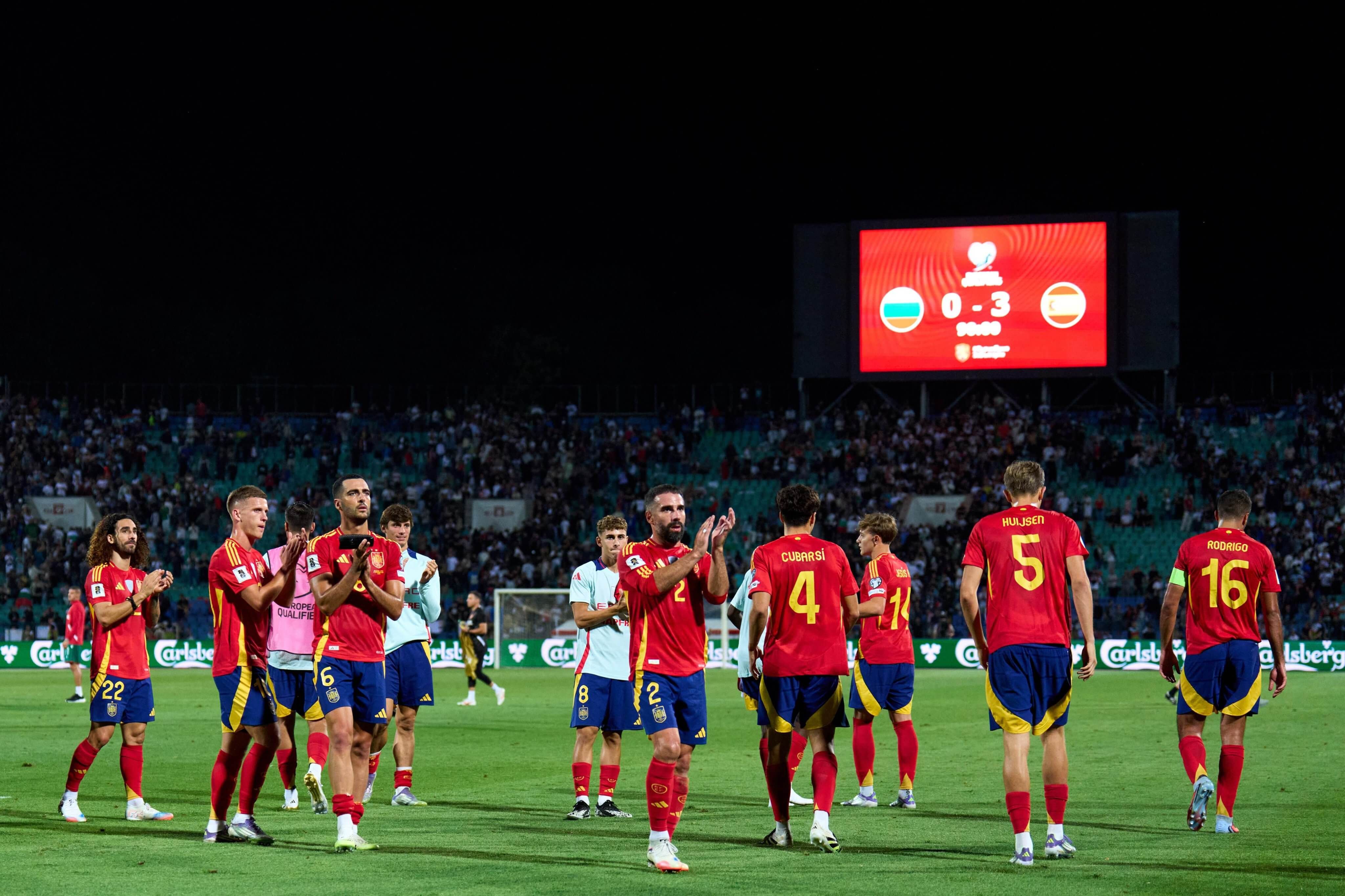  Los jugadores de España celebran la victoria ante Bulgaria.