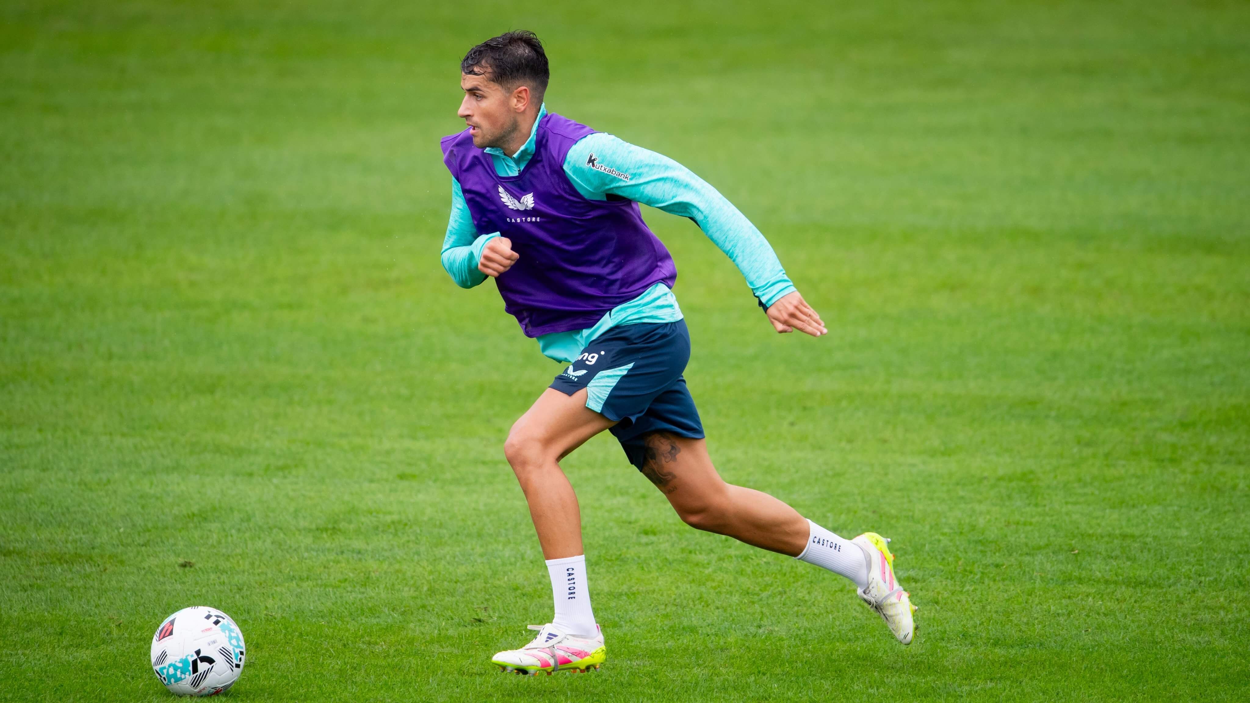 El navarro Beñat Prados se entrena en Lezama.