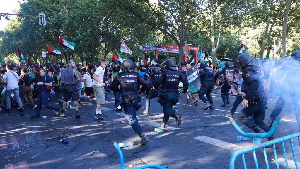  Imagen de las protestas en Madrid en La Vuelta (Europa Press)