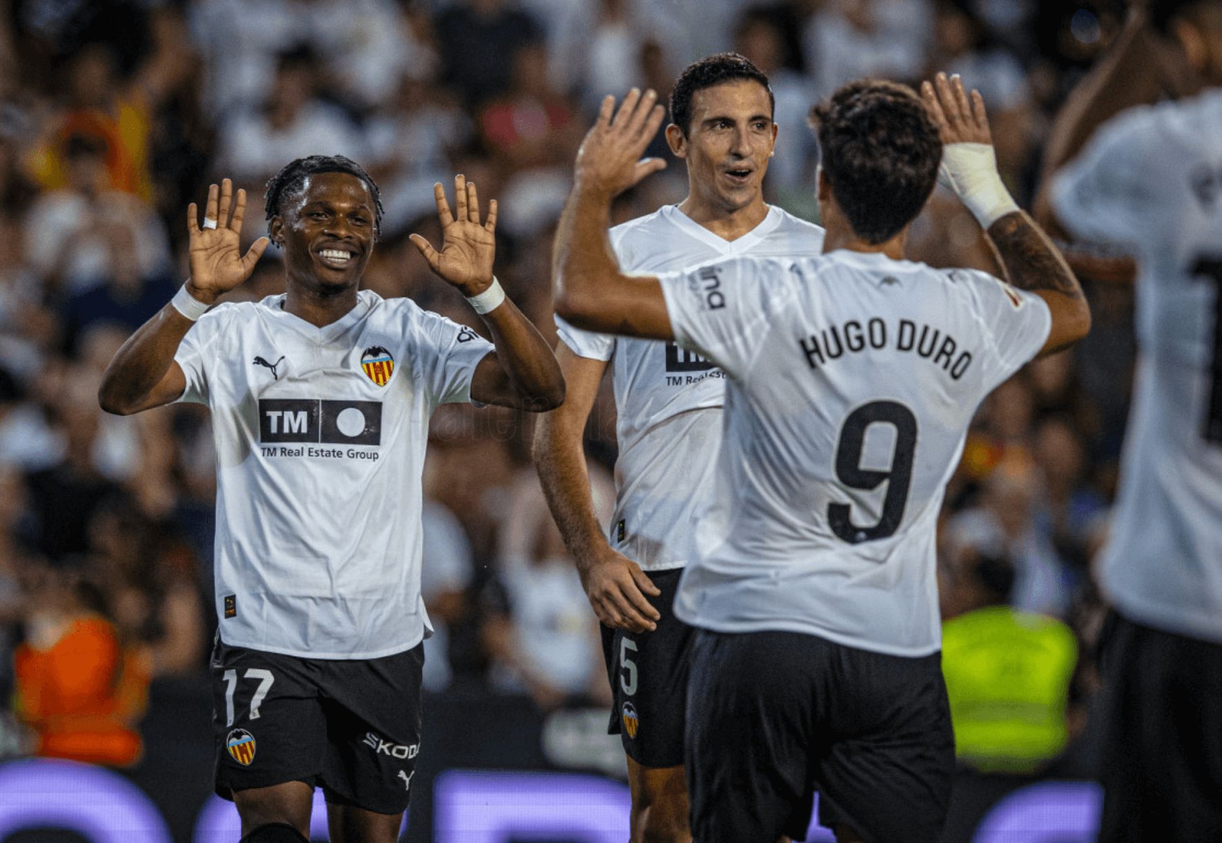 Ramazani debuta en Mestalla con asistencia a Hugo Duro