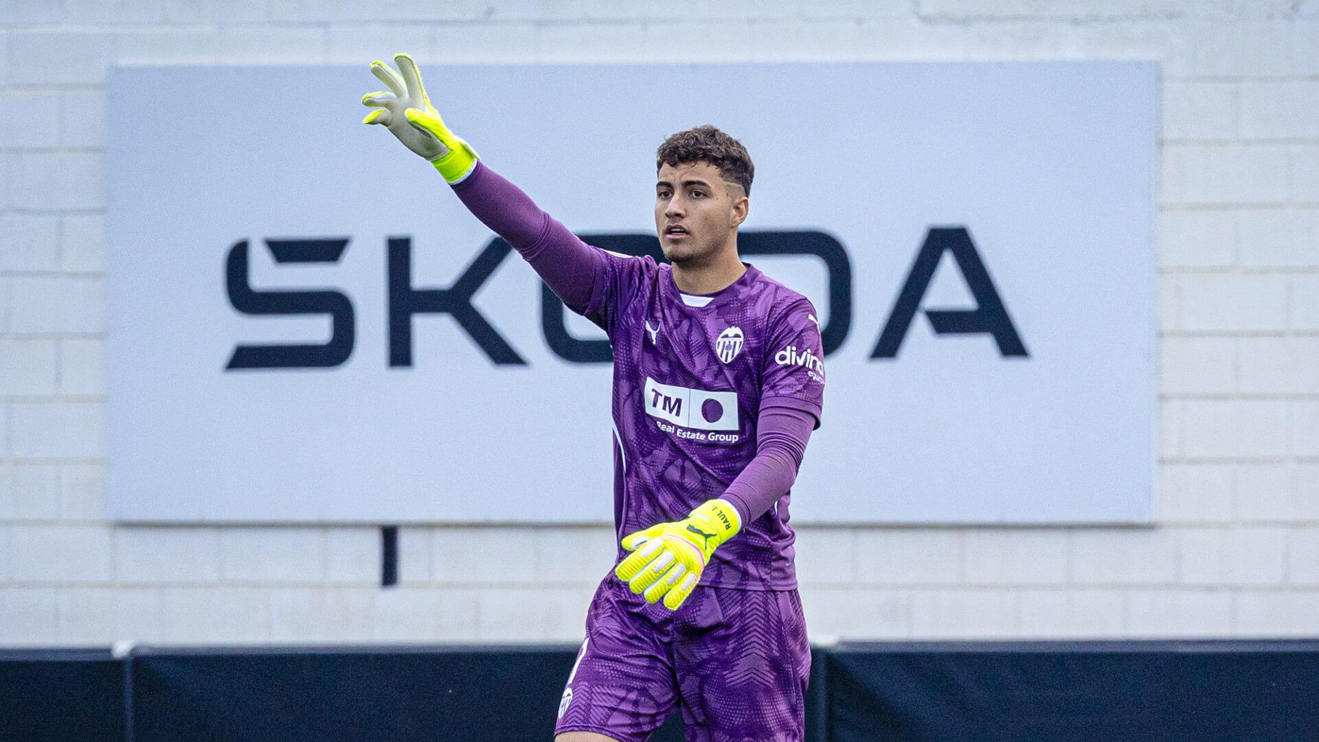  Raúl Jiménez, citado junto a Vicent Abril