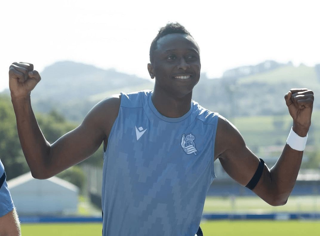  Sadiq entrena con la Real