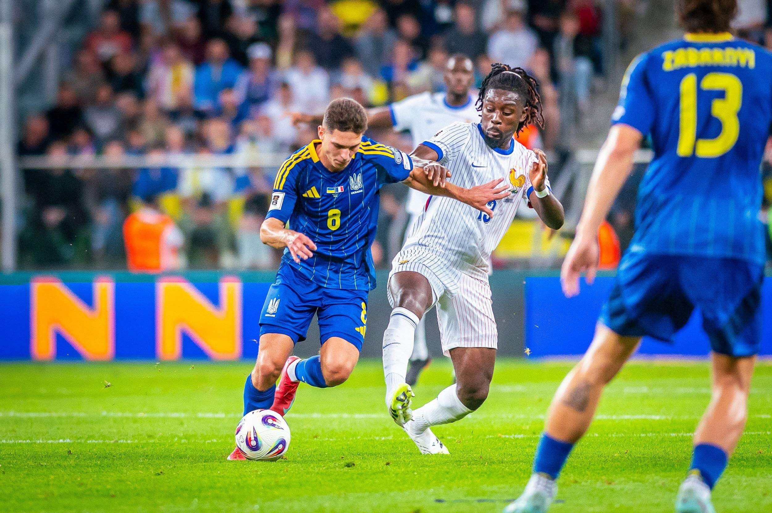  Sudakov, durante un partido con Ucrania.