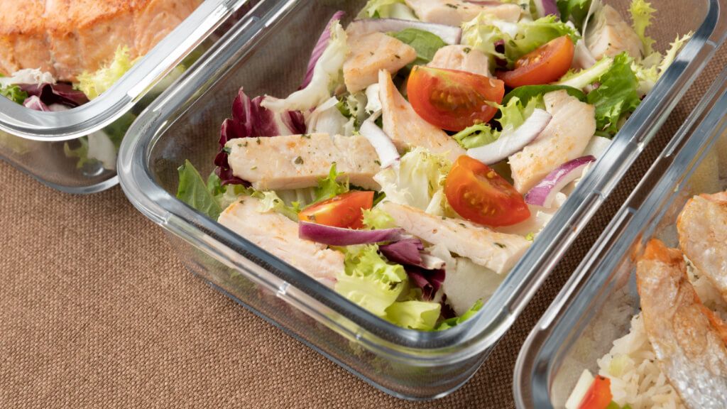 Táper de cristal con comida