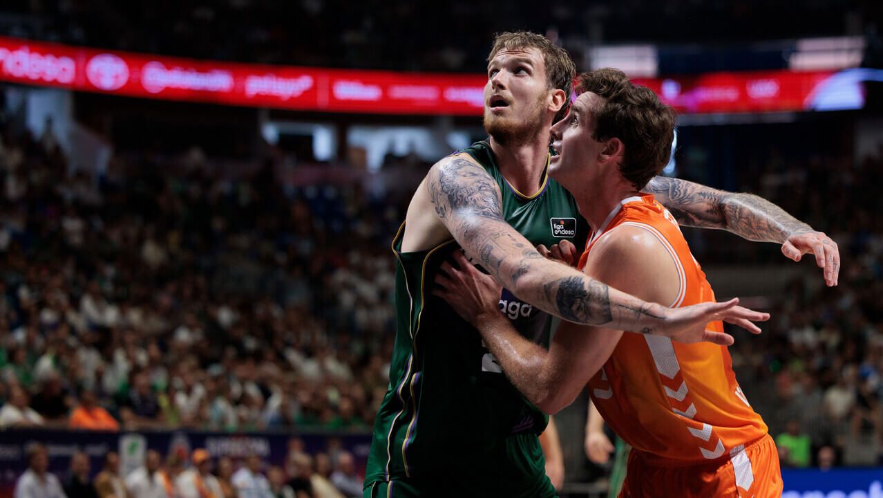  Unicaja Málaga - Valencia Basket en la semifinal de la Supercopa