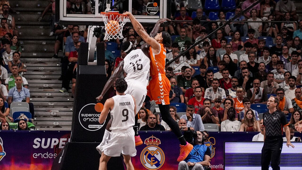 Valencia Basket se vengó de la final de la acb y doblegó al Real Madrid