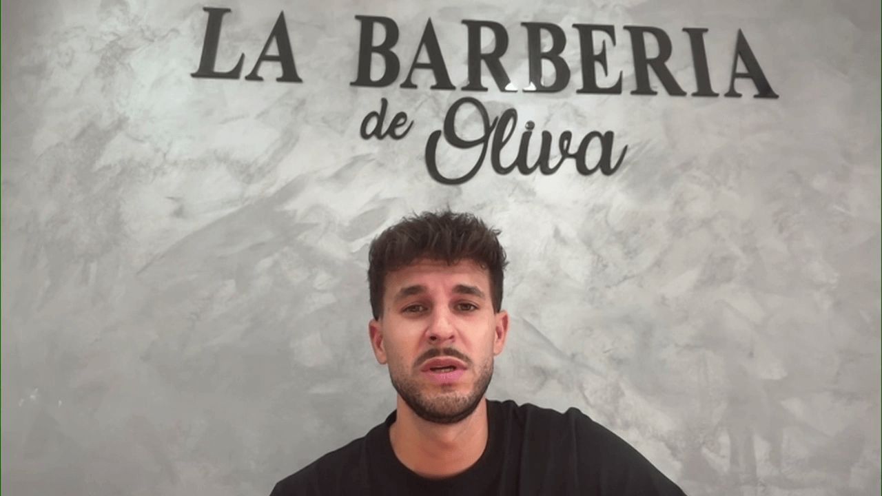 Alejandro Oliva contando su experiencia con Xabi Alonso (ElDesmarque)