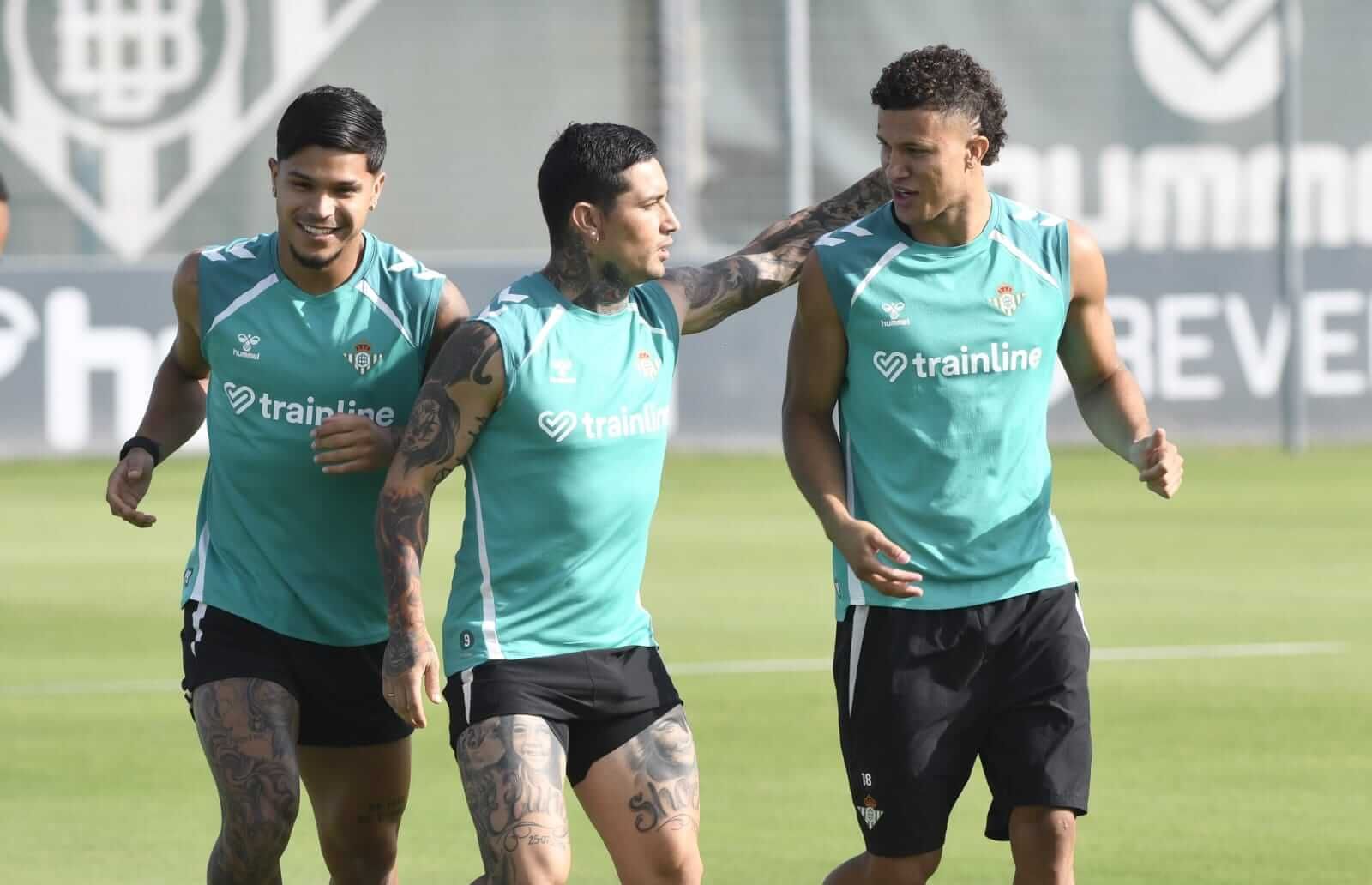  Nelson Deossa, en un  entrenamiento del Betis