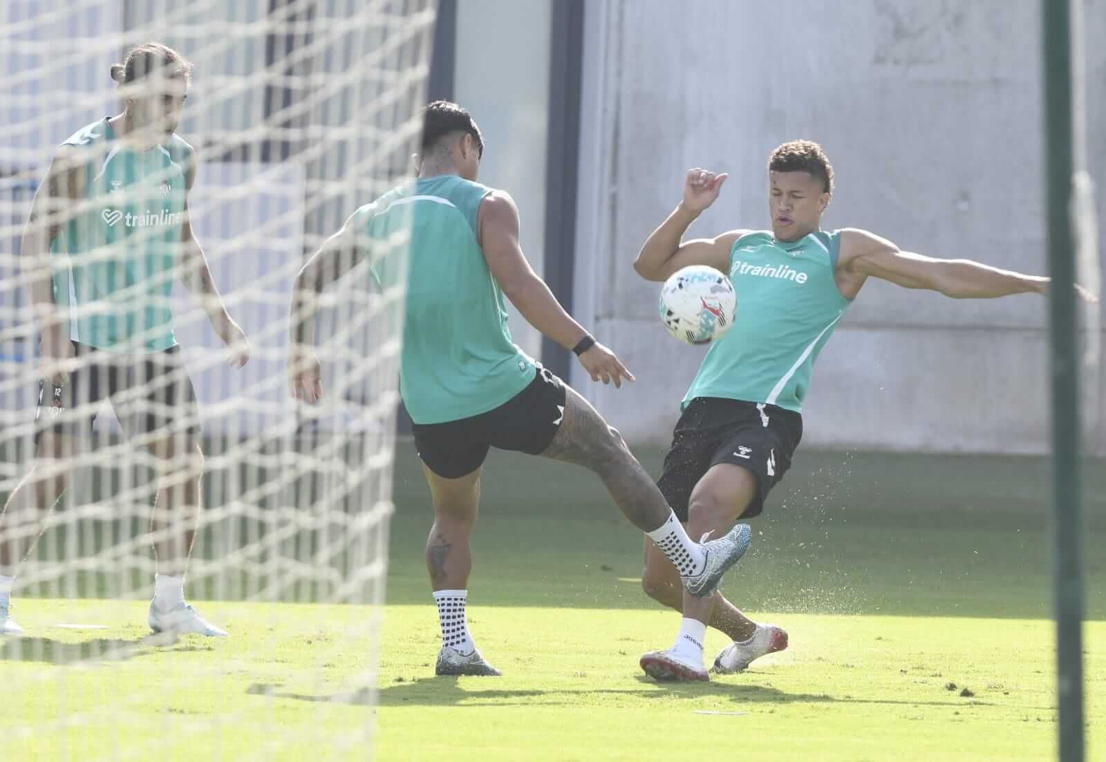  Nelson Deossa, bajo las órdenes de Manuel Pellegrini