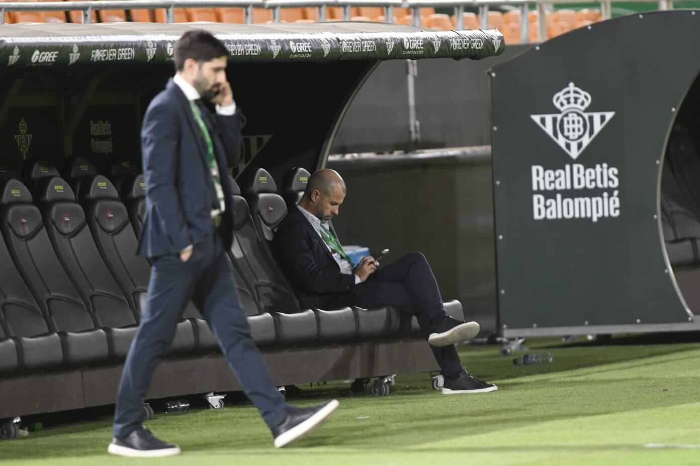  Álvaro Ladrón y Manu Fajardo, sobre La Cartuja