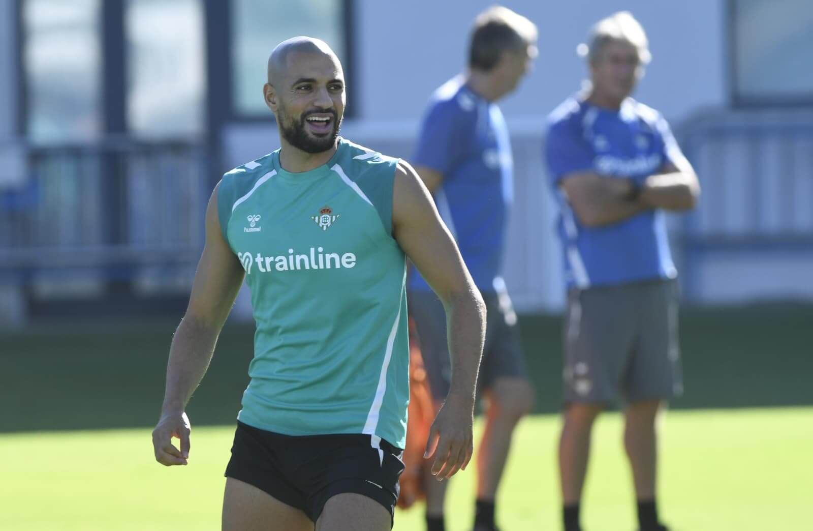  Sofyan Amrabat, en su primer entrenamiento con el Betis