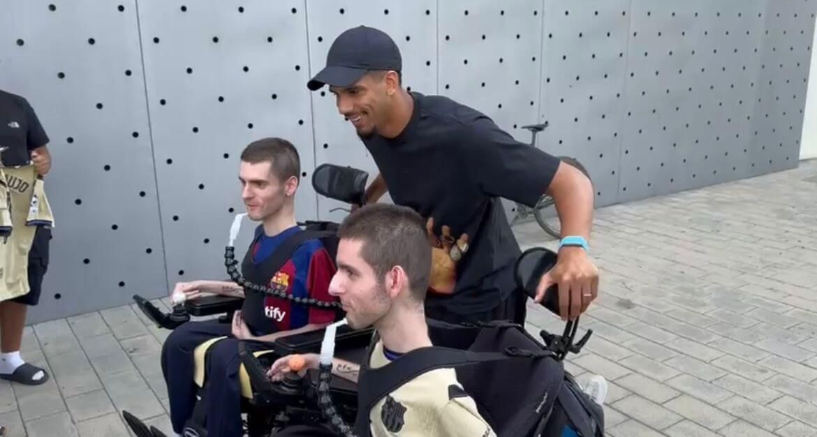 Araújo, con Mikel y Borja