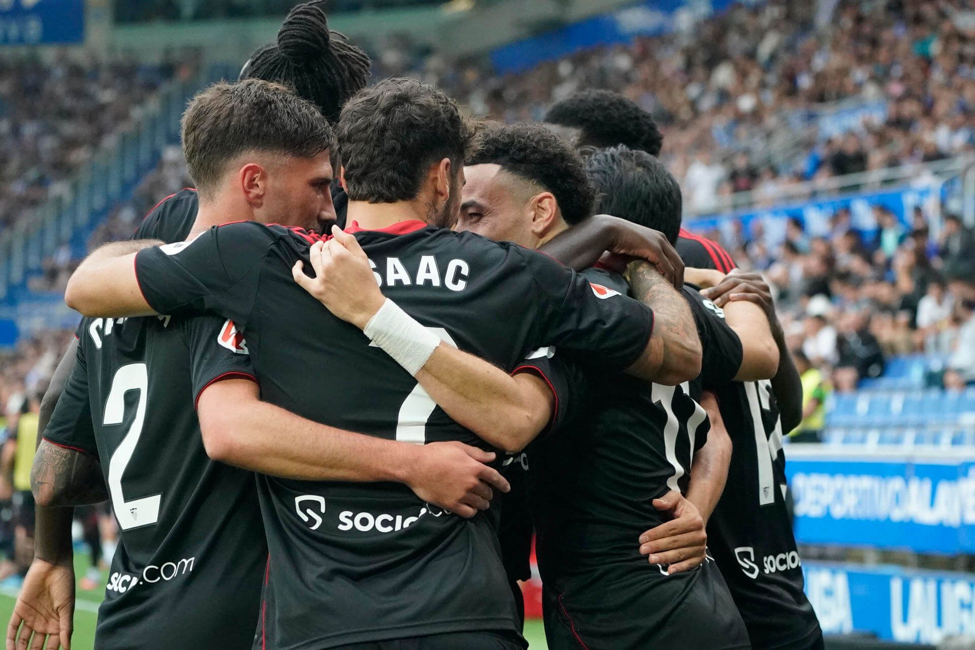Rubén Vargas celebra su gol al Alavés (Foto: EFE)
