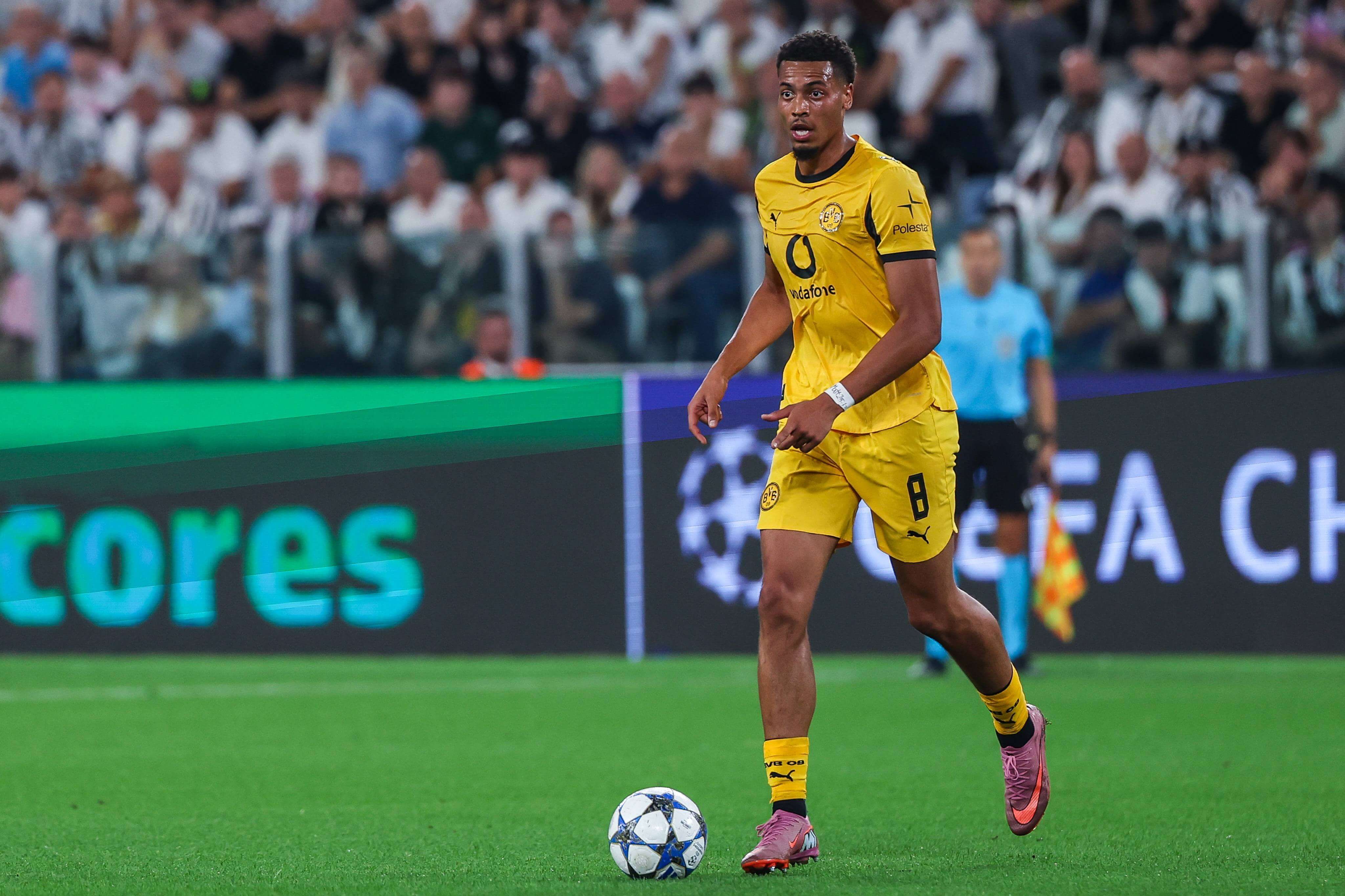  Felix Nmecha, jugador del Borussia Dortmund (Cordon Press)