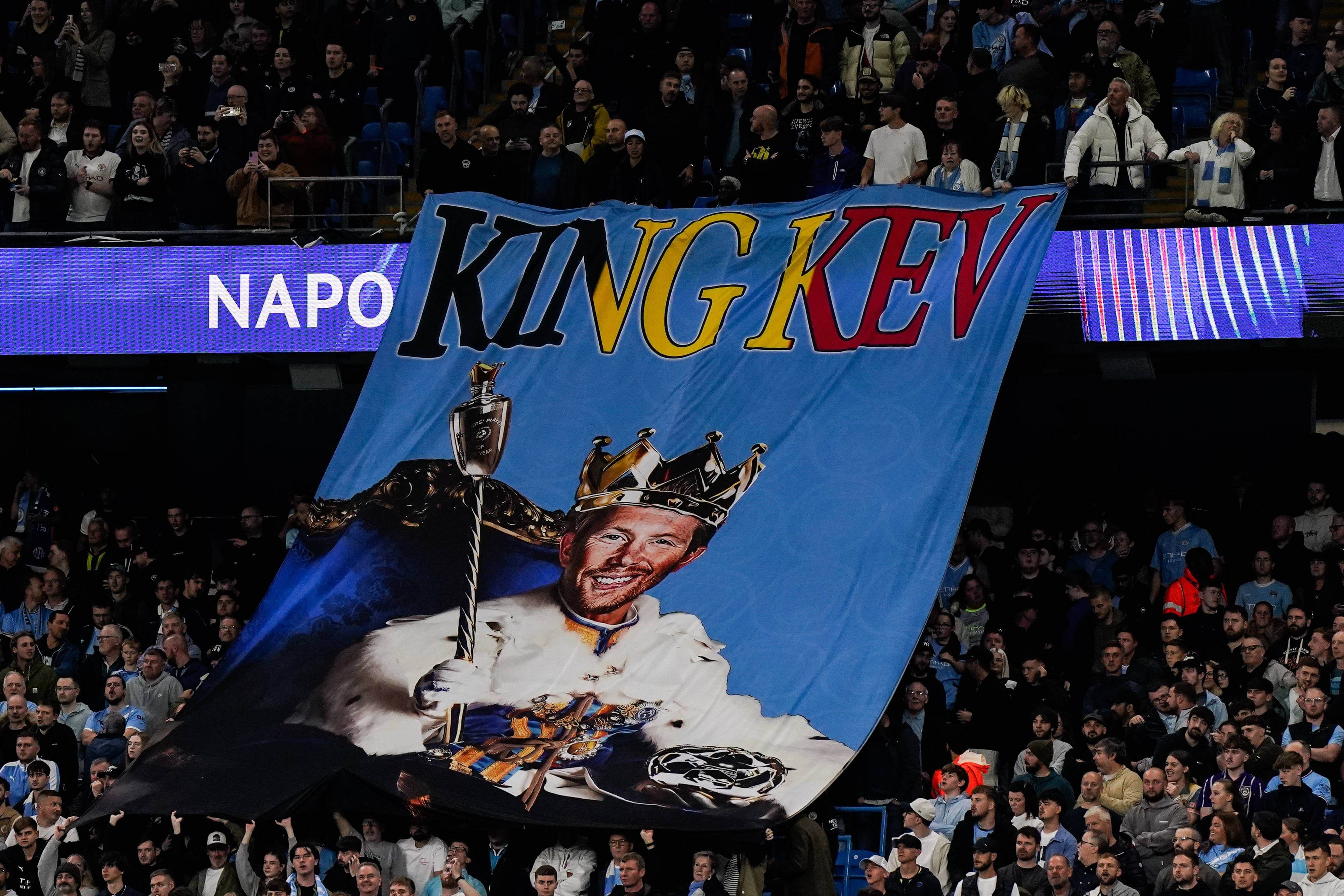 Tifo de la afición del City para De Bruyne (Cordon Press)