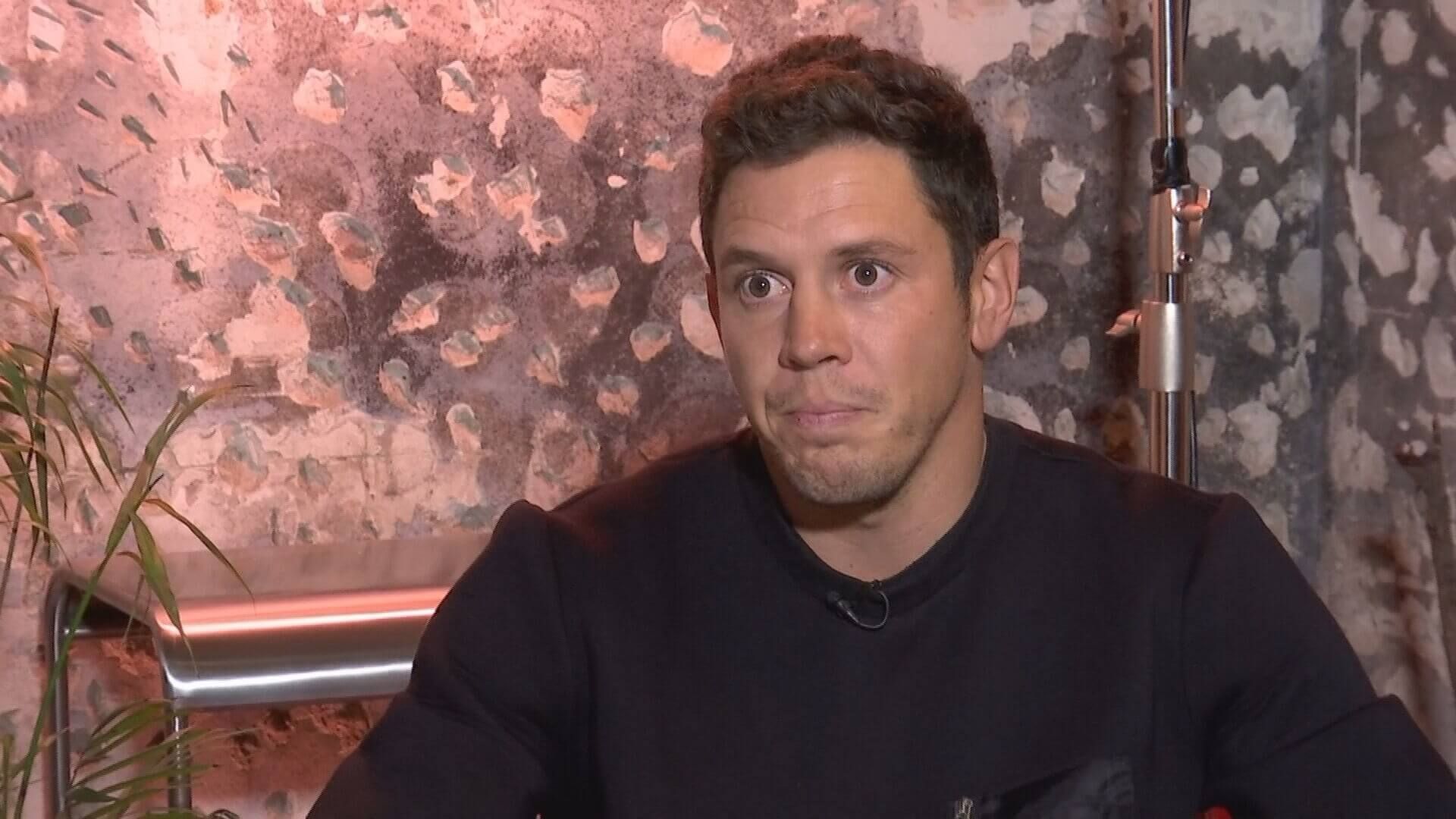  Gorka Elustondo atiende a ElDesmarque