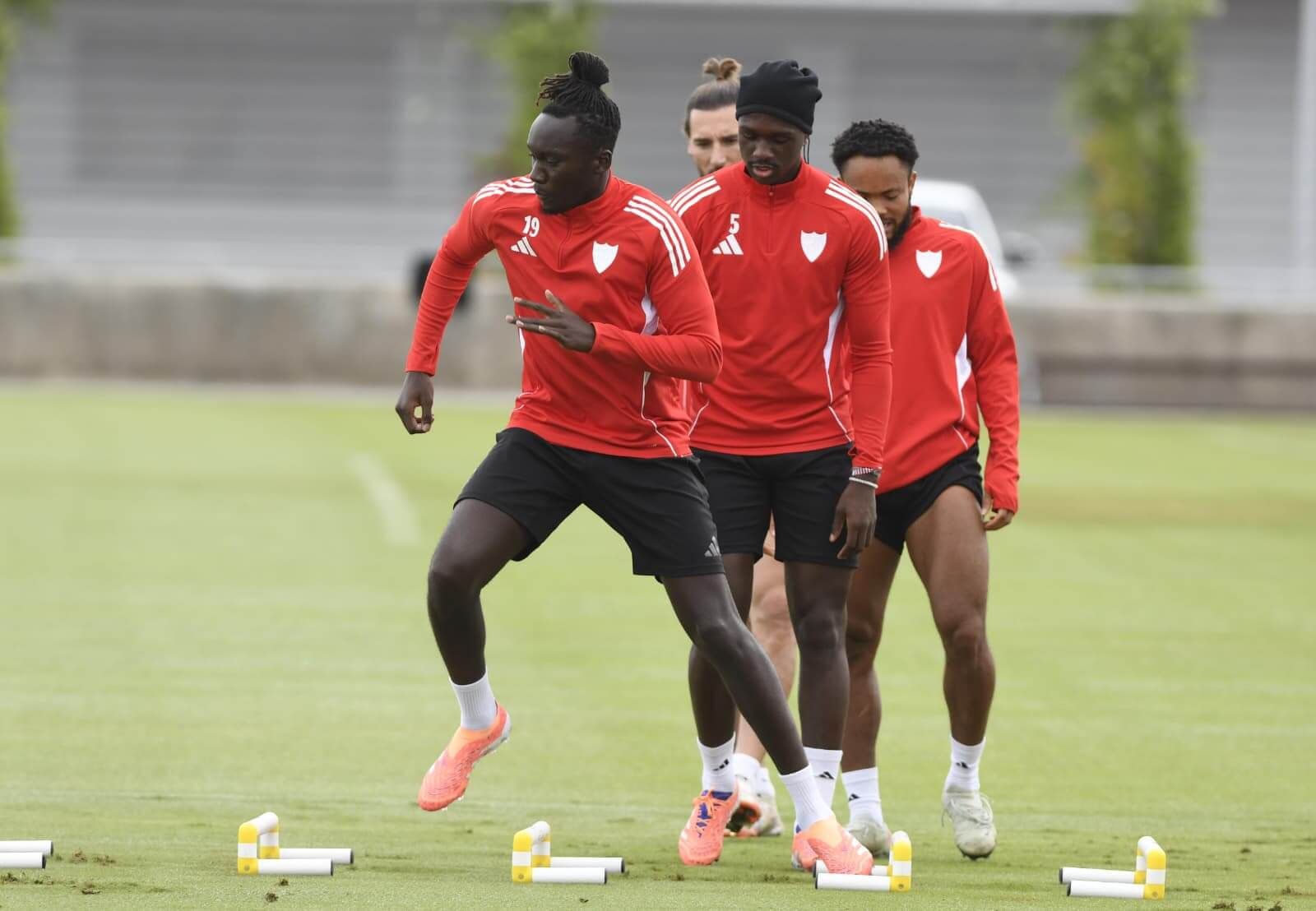 Batista Mendy y Nianzou, en el entrenamiento de este viernes.
