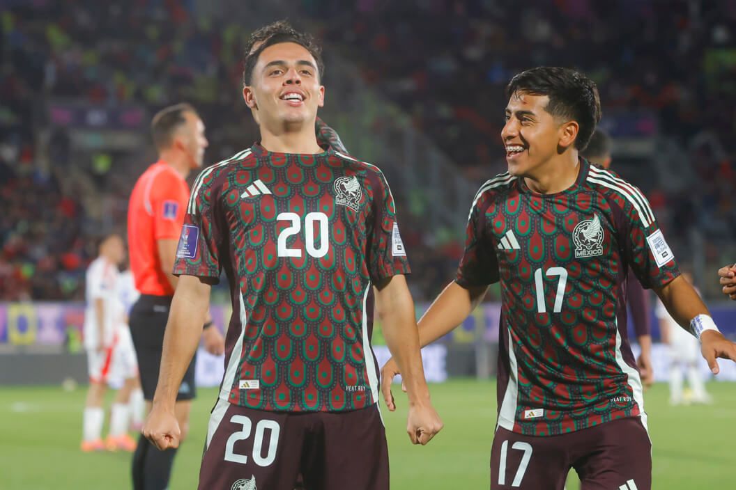 Hugo Camberos celebra un gol con México en el Mundial sub 20 (Foto: EFE).