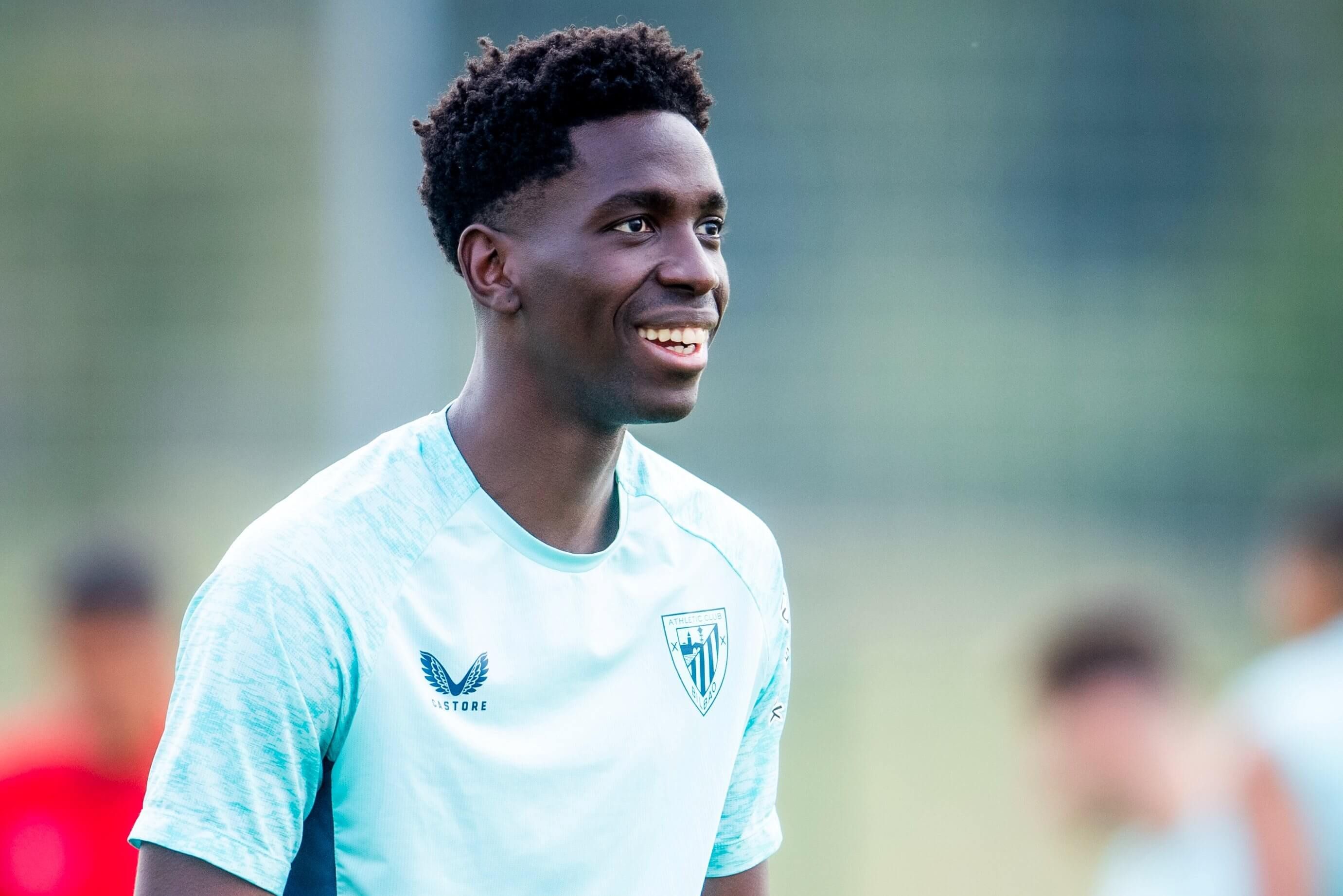  El lateral senegalés Adama Boiro, en un entrenamiento del equipo en Lezama.