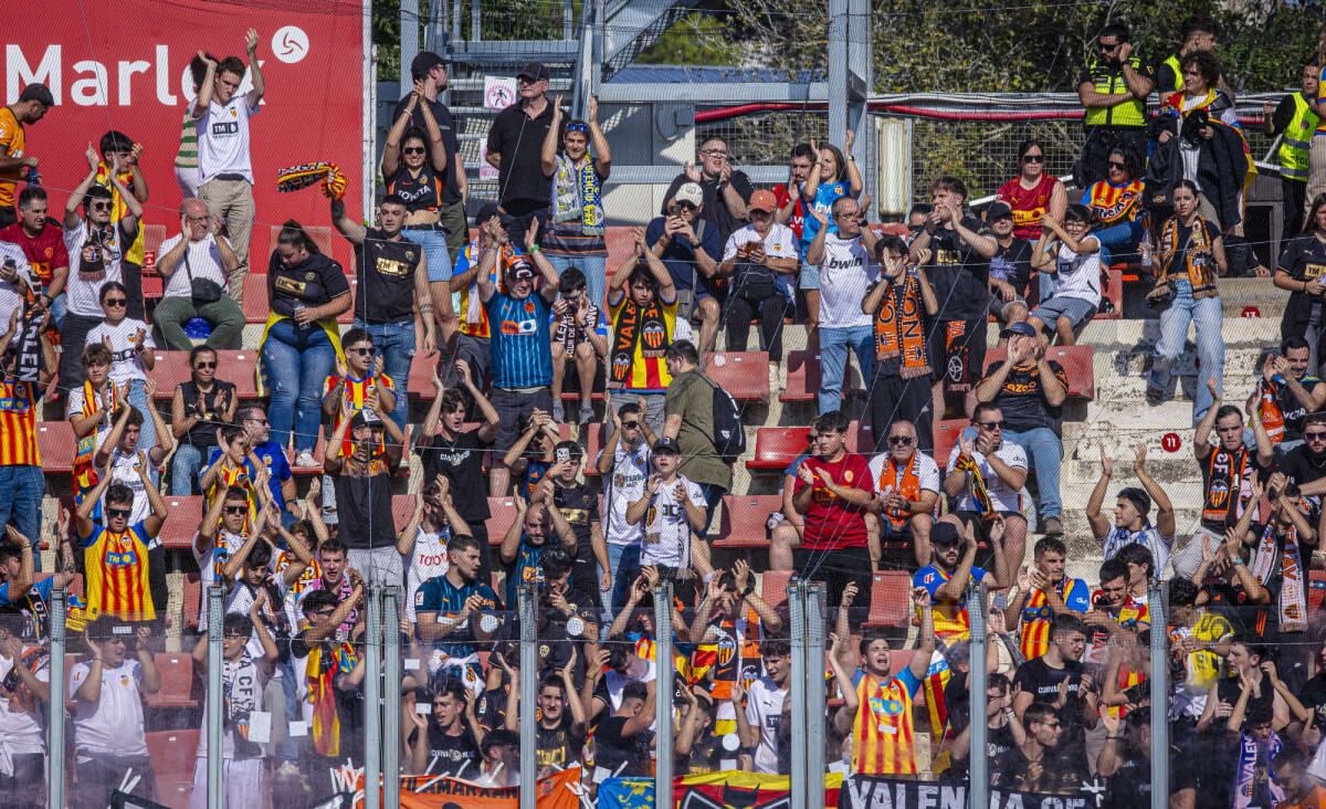 Afición del Valencia CF en Girona