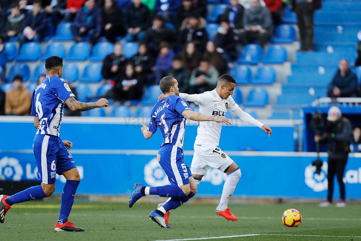 Rodrigo en el Alavés-Valencia CF disputado en Mendizorroza