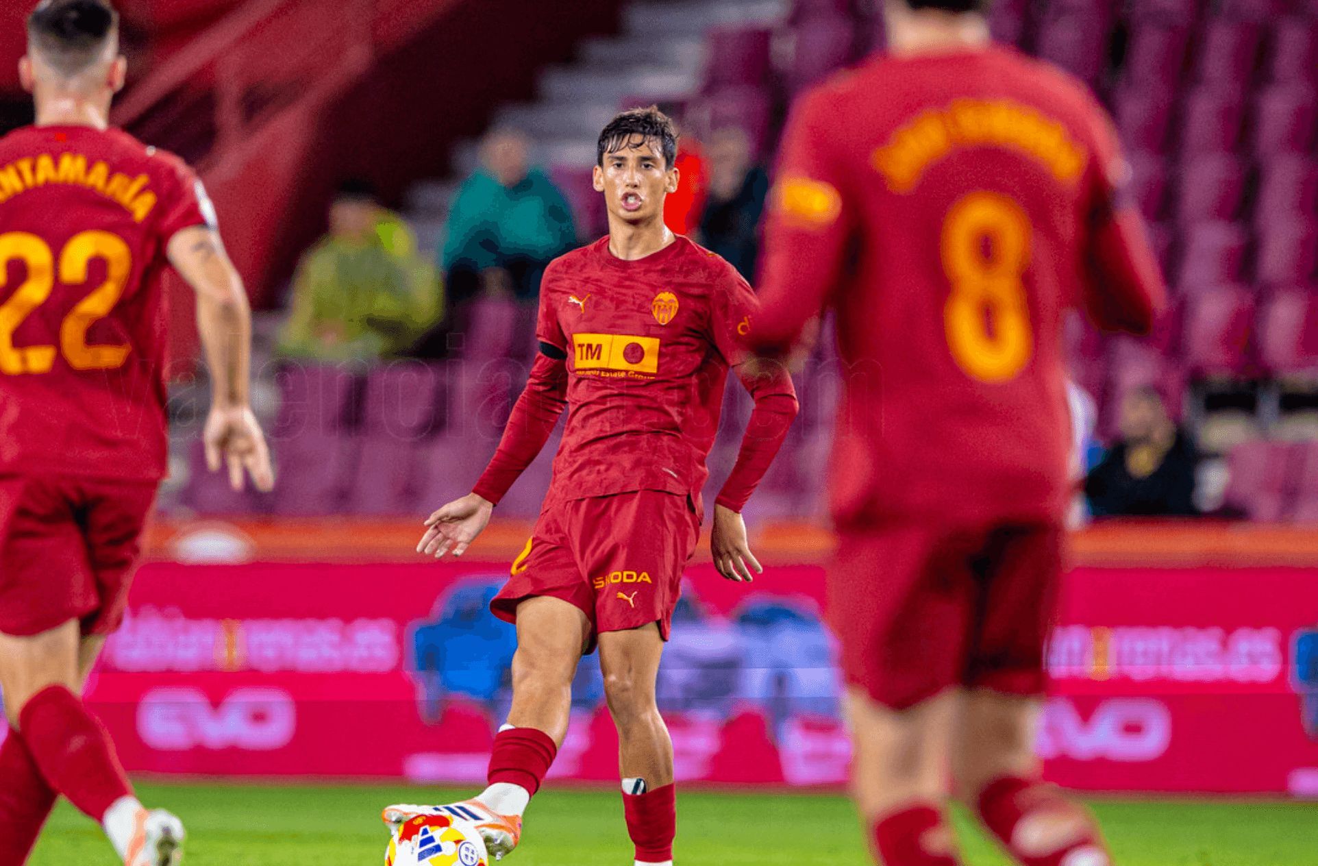  Alejandro Panach debuta con el Valencia CF