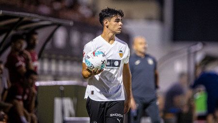 Andrés Caro, defensa del VCF Mestalla
