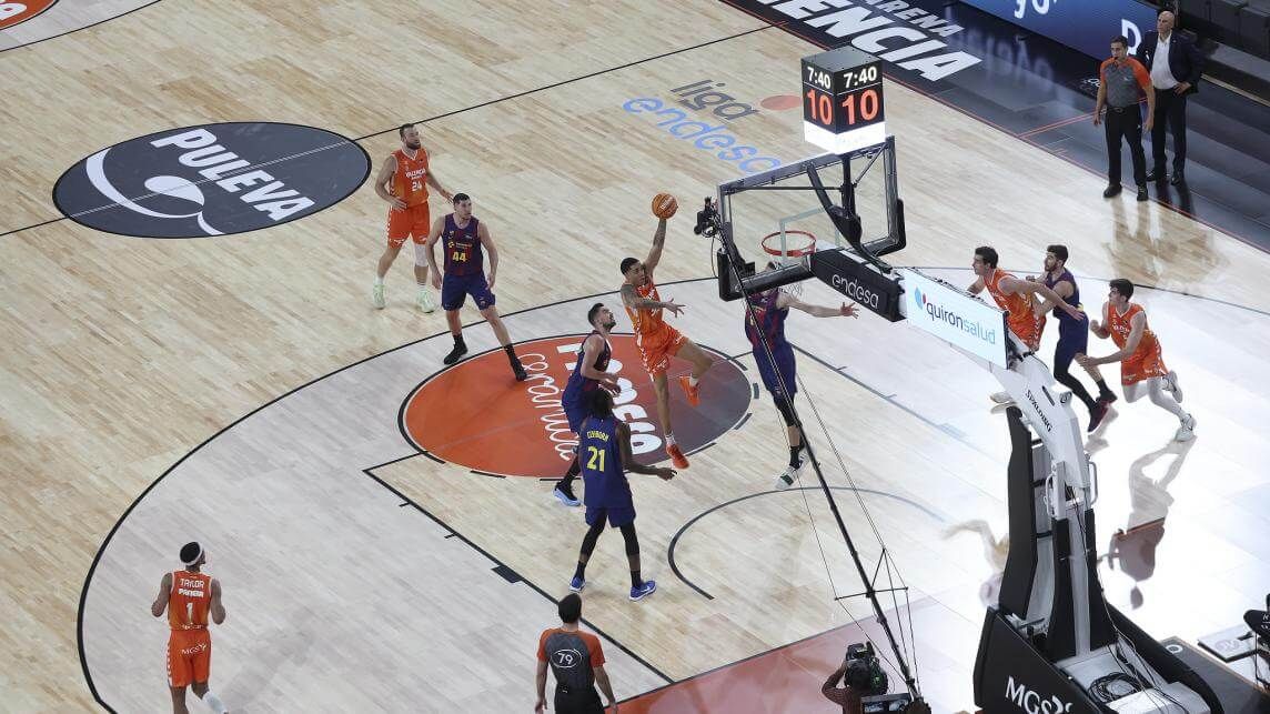  Barcelona - Valencia Basket se cruzan en la Euroliga a la espera de los equipos israelíes