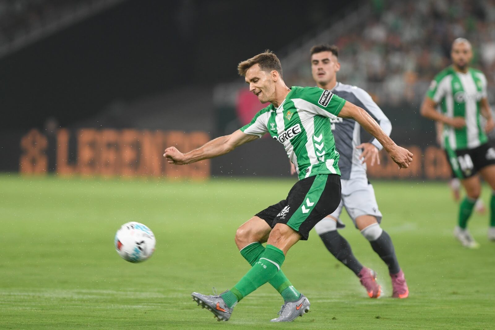  Diego Llorente, en el Betis - Real Sociedad.