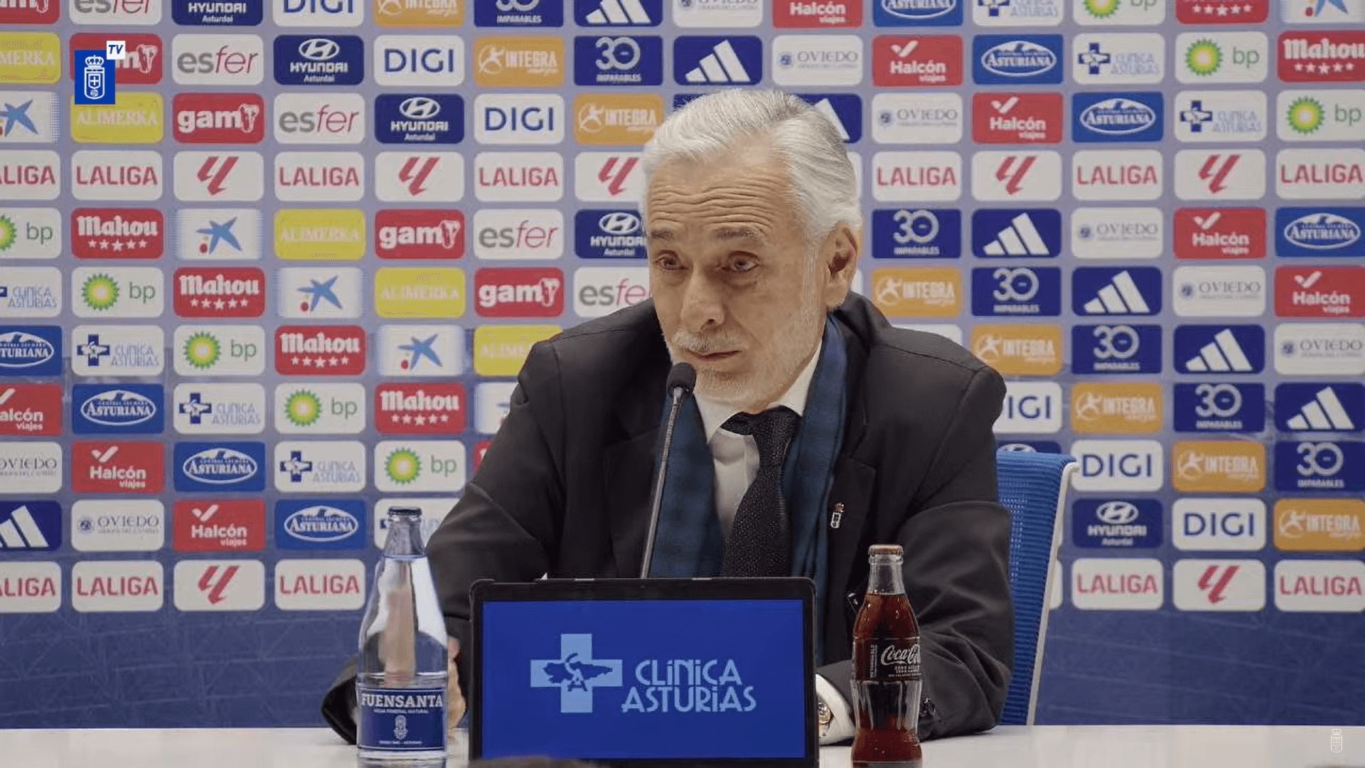 Jesús Martínez en sala de prensa. (Foto: Real Oviedo)