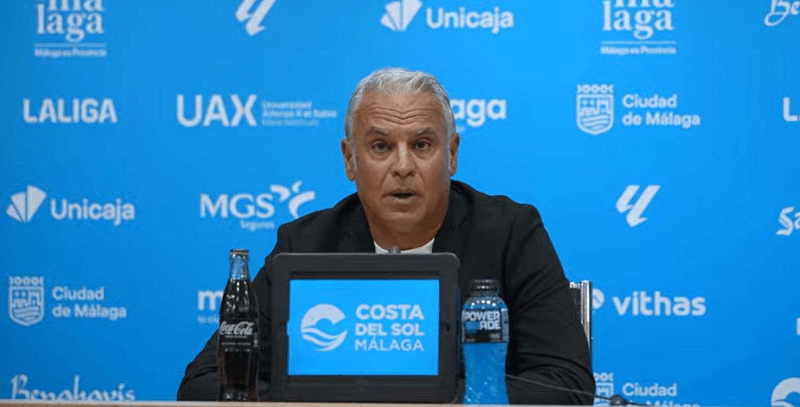  Sergio Pellicer, en rueda de prensa del Málaga.