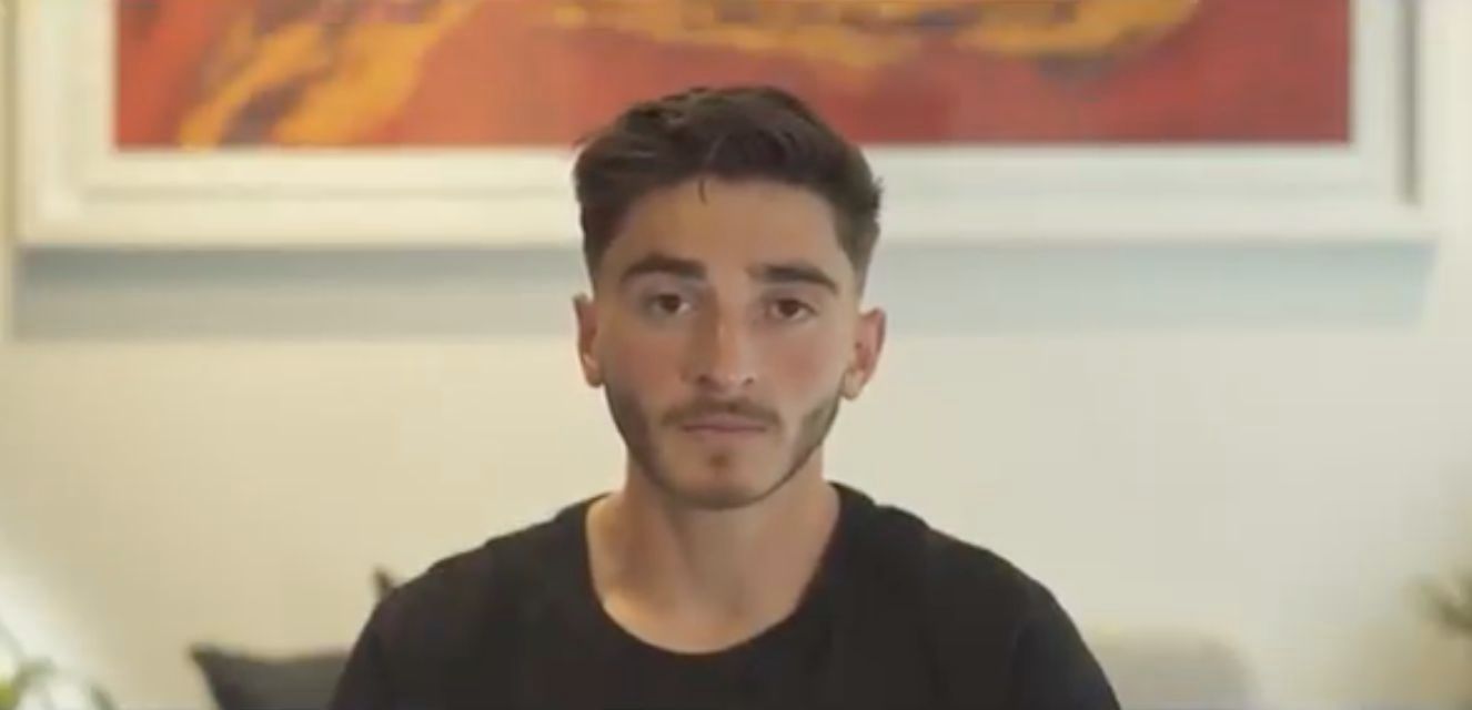  Josh Cavallo, durante el anuncio público de su homosexualidad.