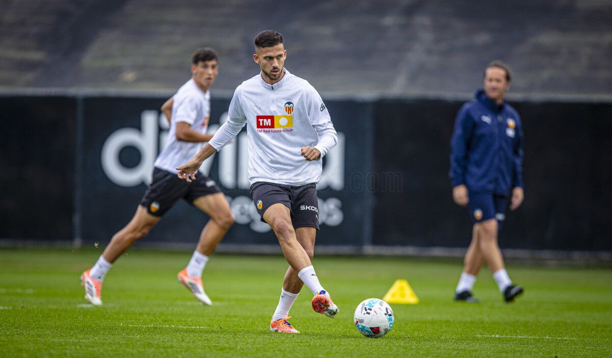 José Copete es fijo en el once titular del Valencia CF