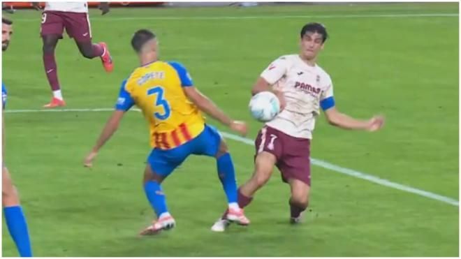 Copete y el penalti que se inventó el VAR (Captura TV)