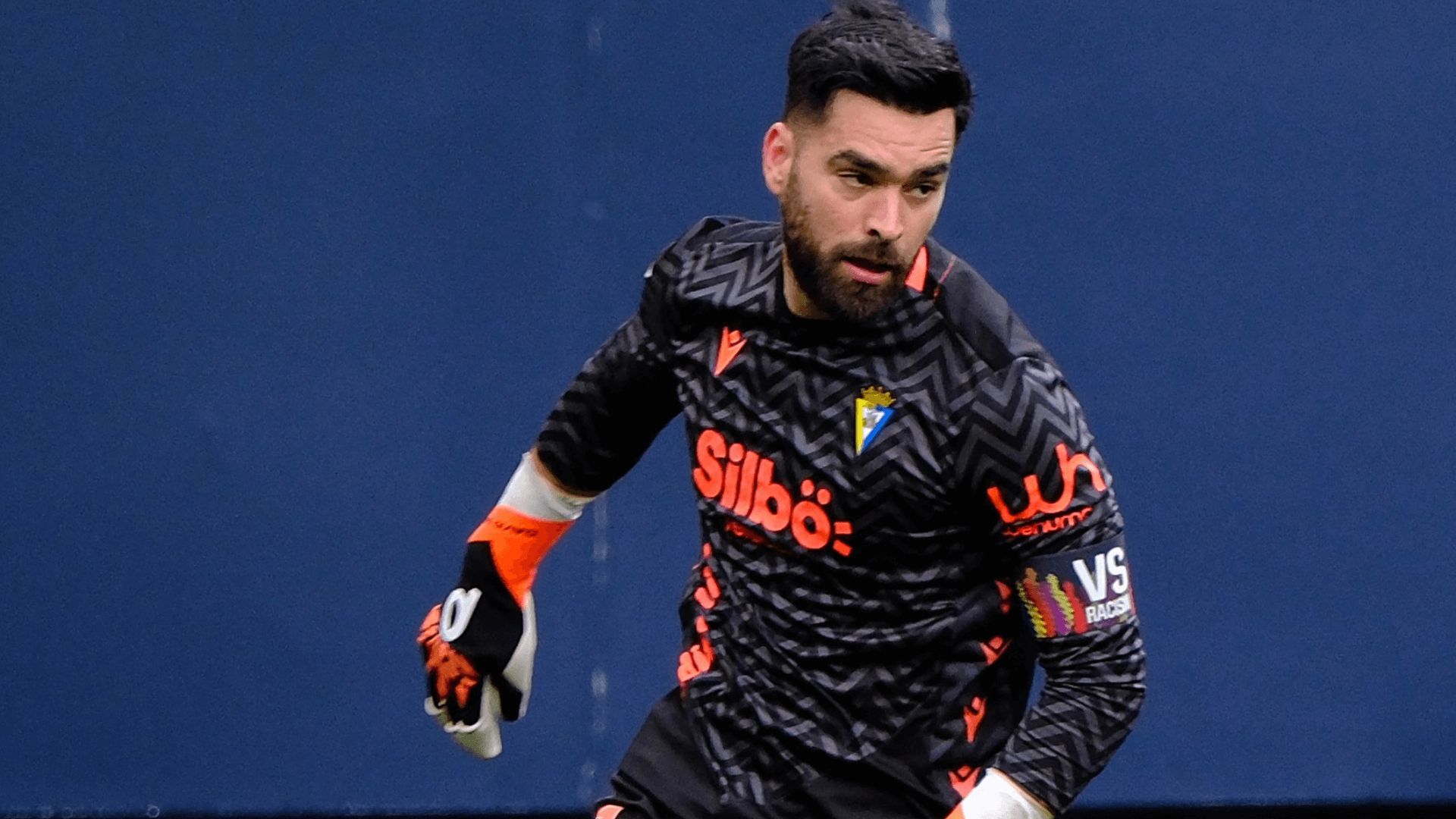  David Gil, en un partido con el Cádiz.