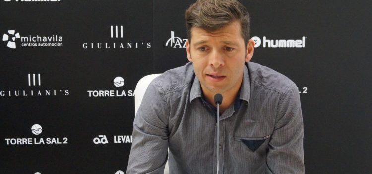 Ángel Dealbert en su etapa de secretario técnico en el Castellón