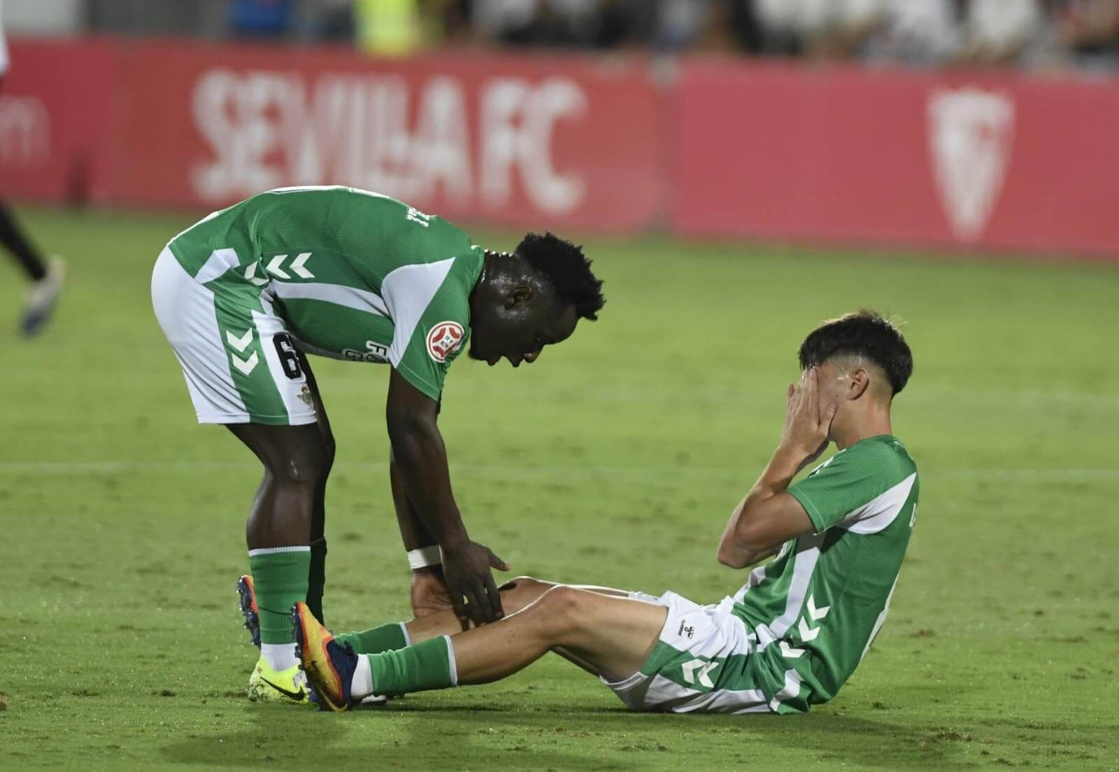  Dani Pérez, lesionado en el derbi chico.