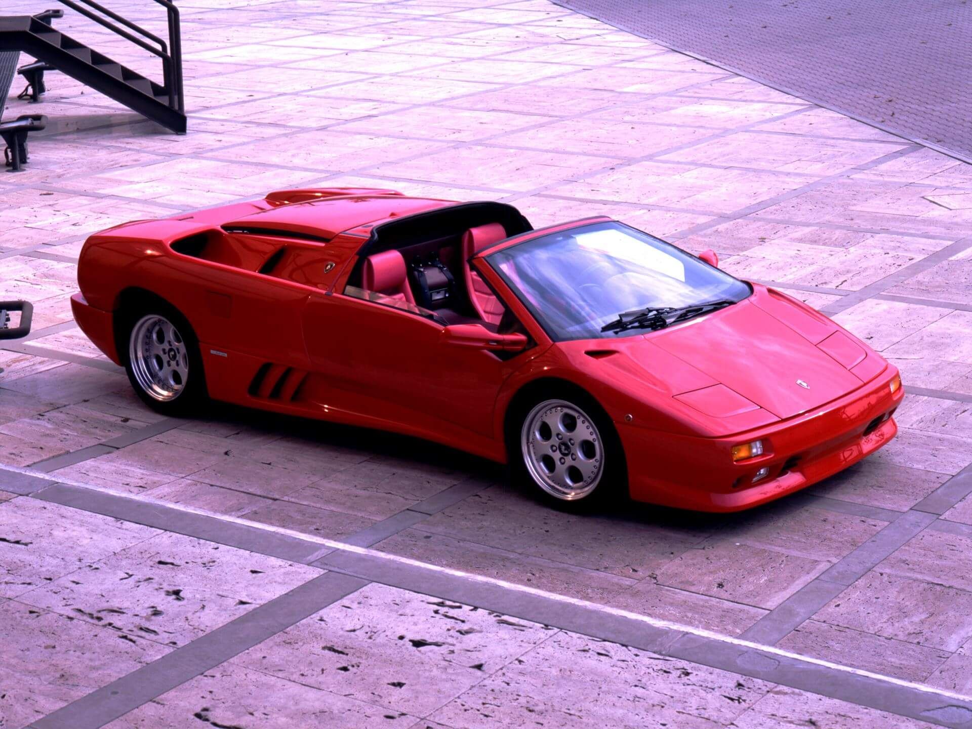  Lamborghini Diablo VT Roadster.