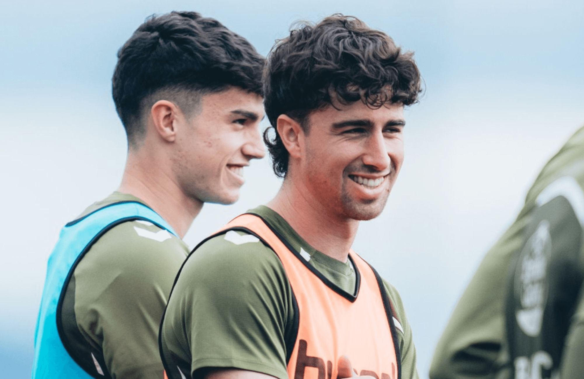  Hugo González y Andrés Antañón con el primer equipo.